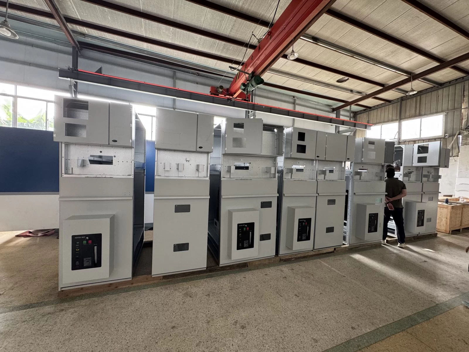 Schneider Electric Distribution Room Turnkey Set